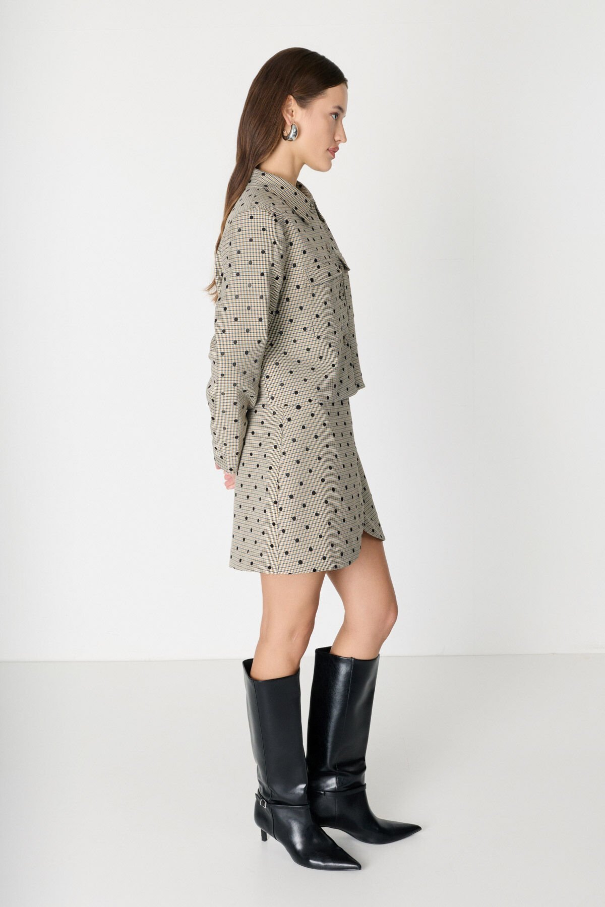 Desenli Cep Detaylı Crop Ceket