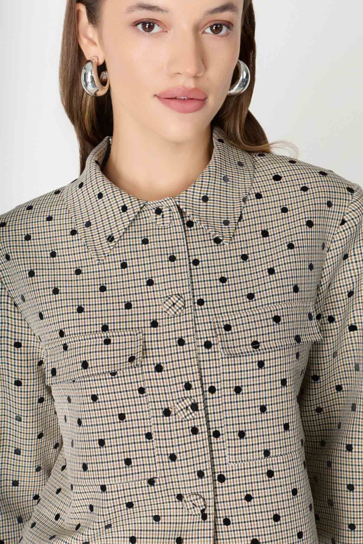 Desenli Cep Detaylı Crop Ceket