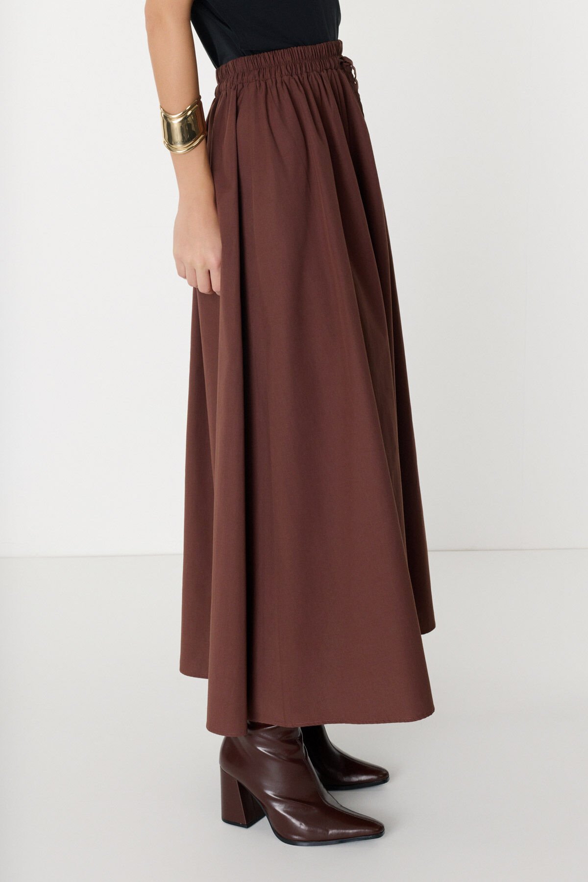 Belden Lastikli Kendinden Pileli Kahverengi Maxi Etek