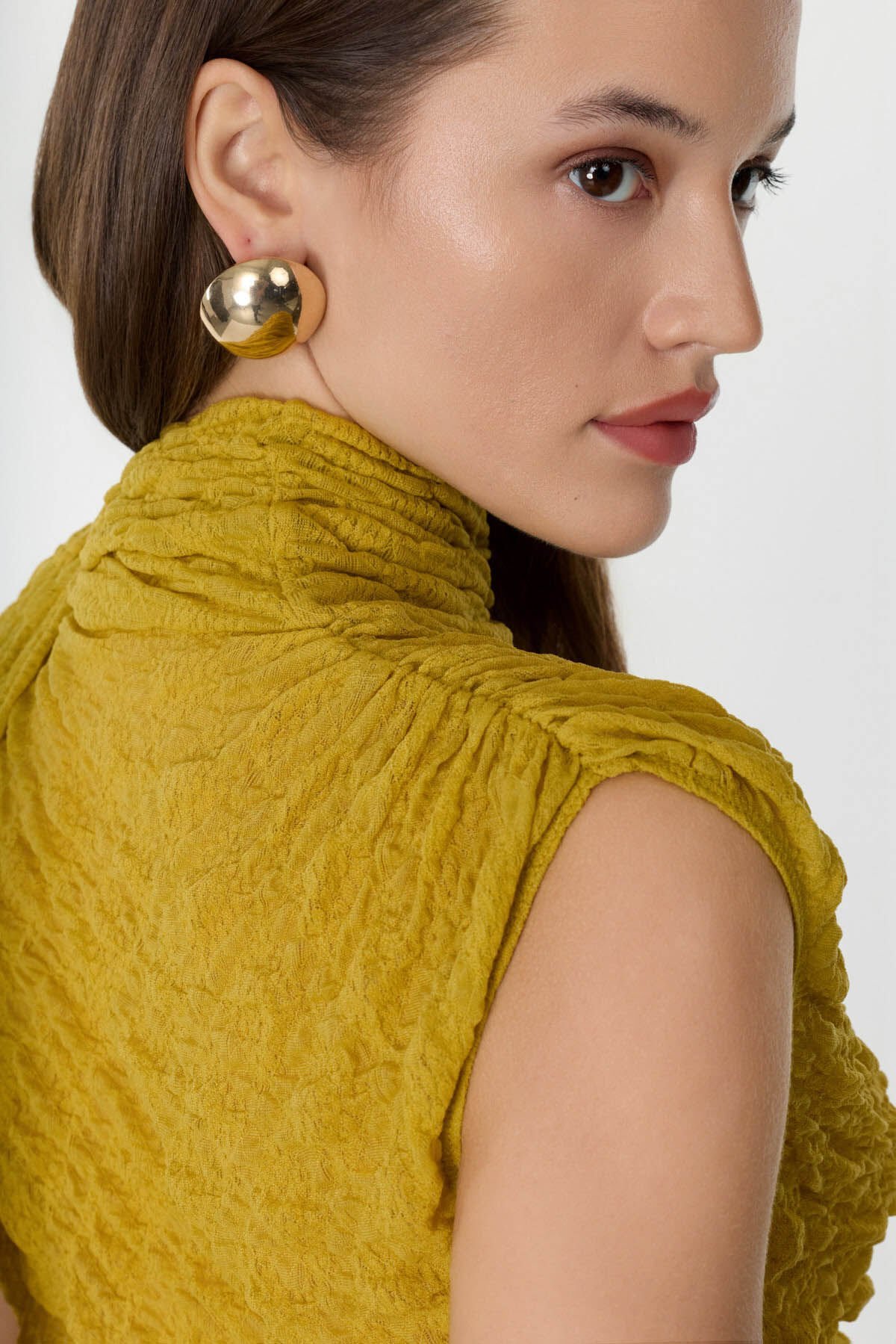 Bürümcüklü Boyundan Bağlamalı Sarı Top