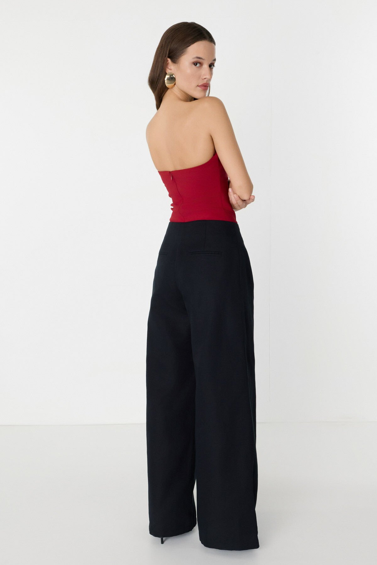 Düğme Detaylı Geniş Paça Siyah Pantolon