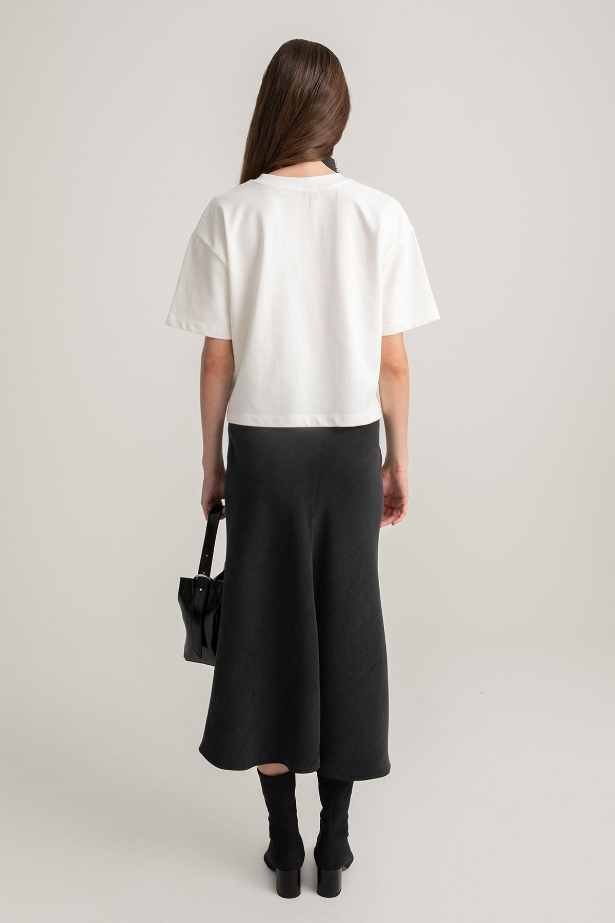 Boneqa Logolu Beyaz Tişört