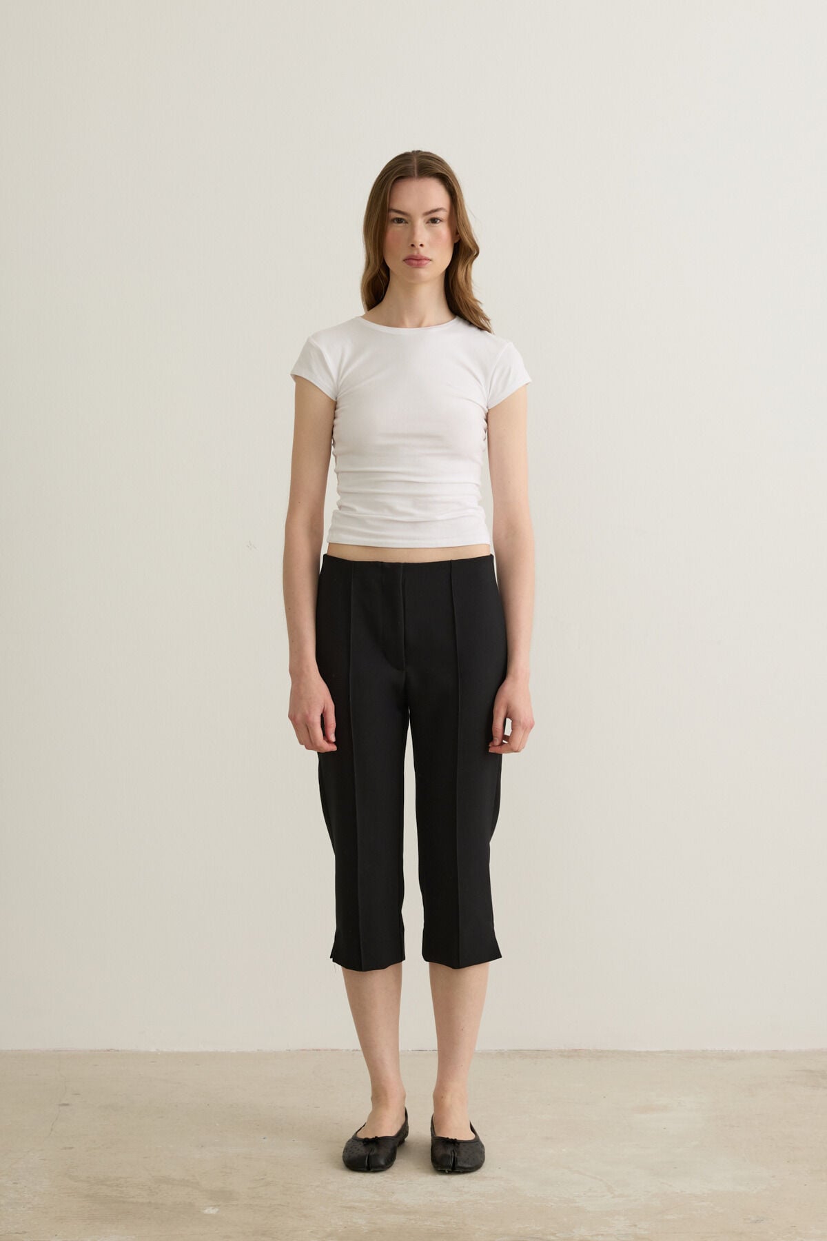 Carmen Ön Dikiş Detaylı Slim Fit Siyah Kapri Pantolon