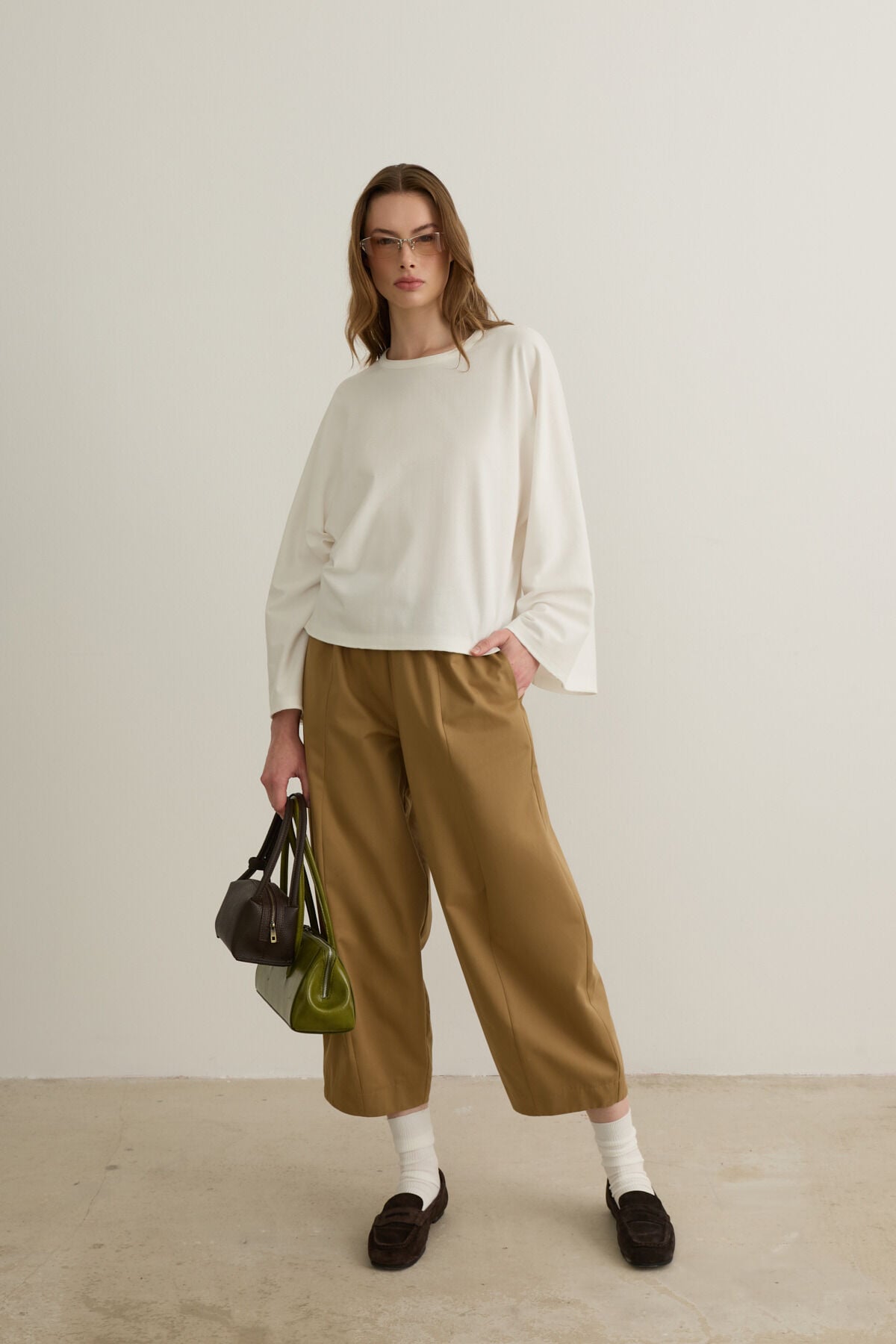 Julia Beli Lastikli Dikiş Detaylı Camel Barrel Pantolon