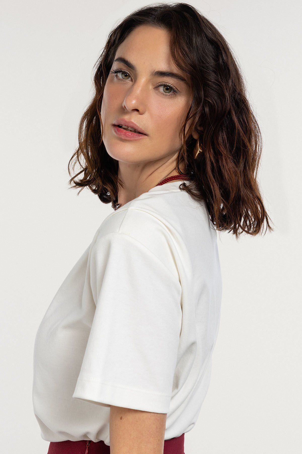 Pamuklu Ekru Basic Tişört