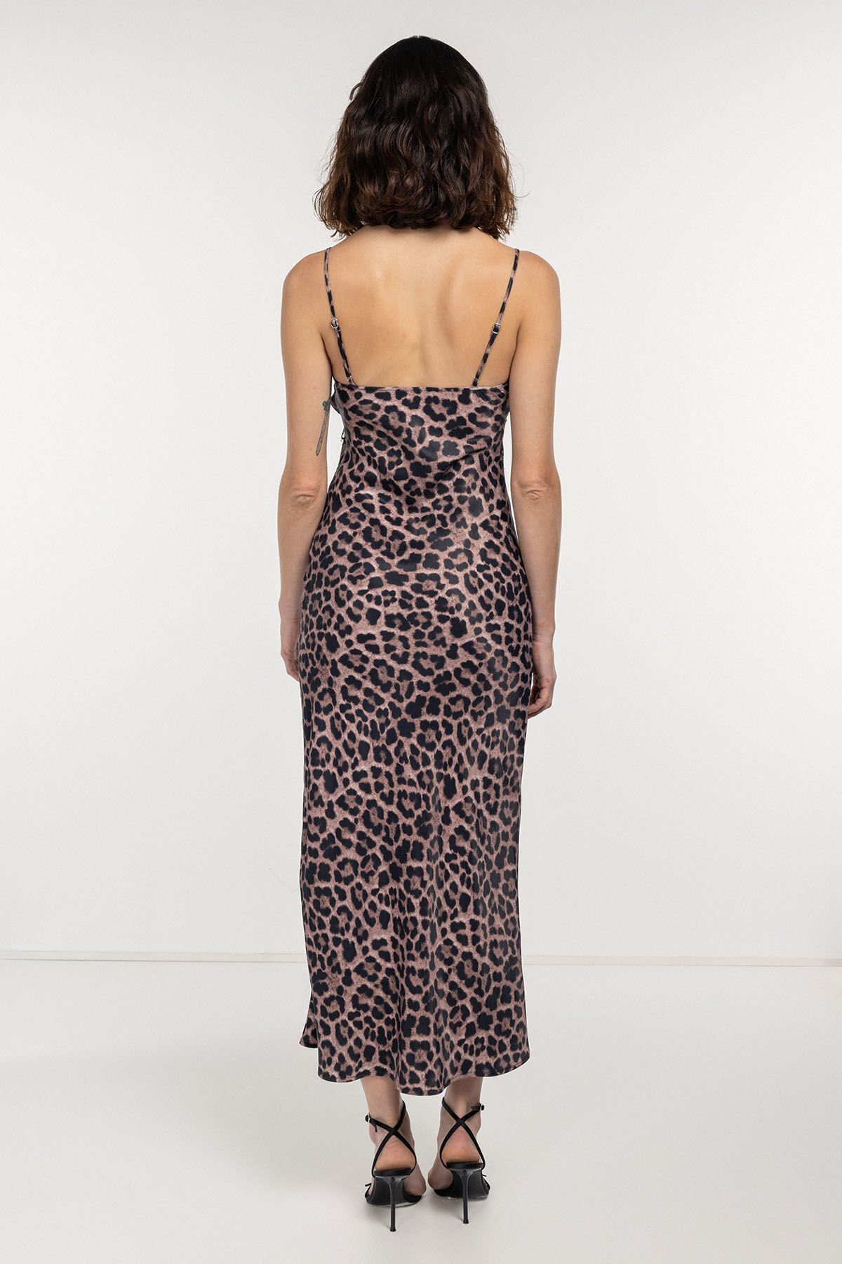 Dantel Detaylı Leopar Elbise