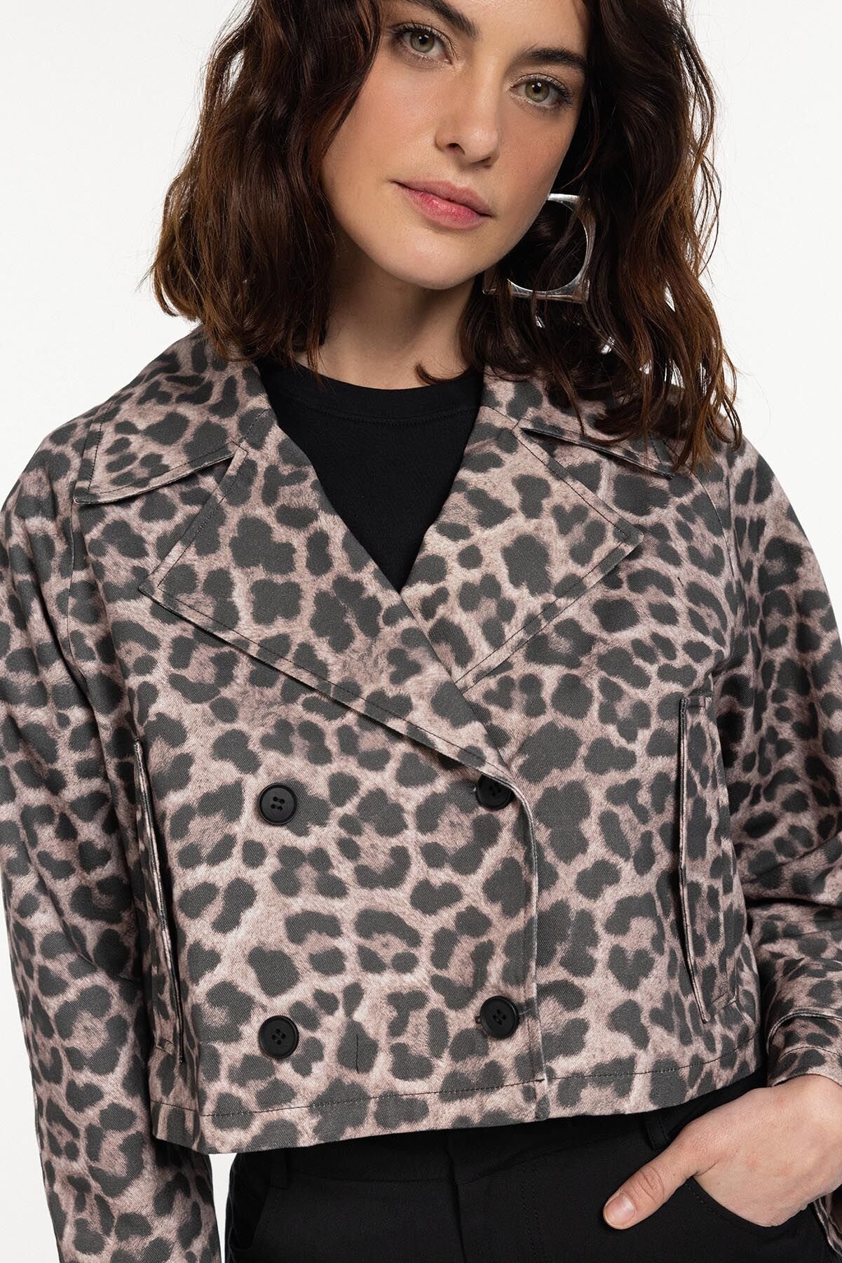 Leopar Desenli Crop Ceket