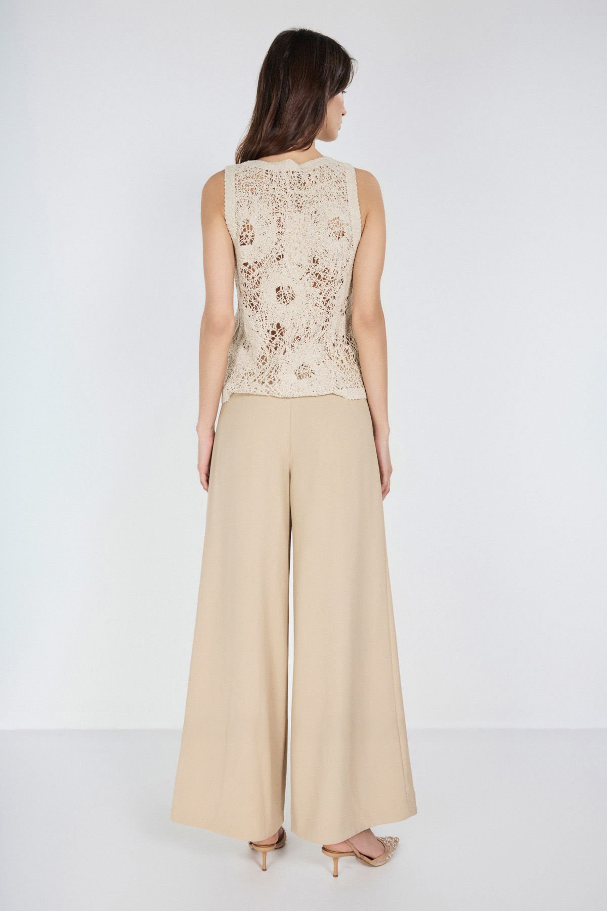 Yüksek Bel Belden Bağcık Detaylı Geniş Paça Pantolon