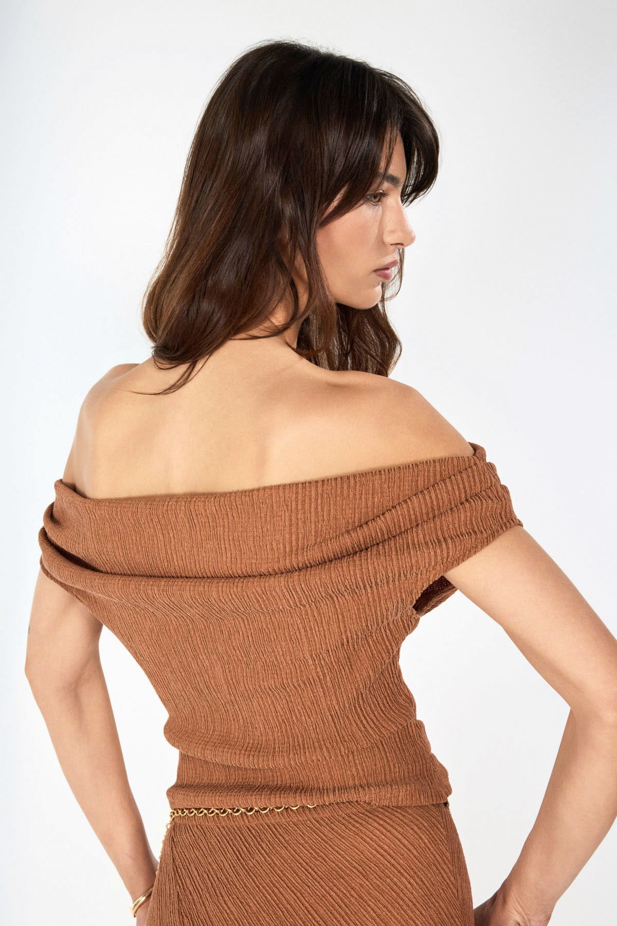 Kayık Yaka Tarçın Top