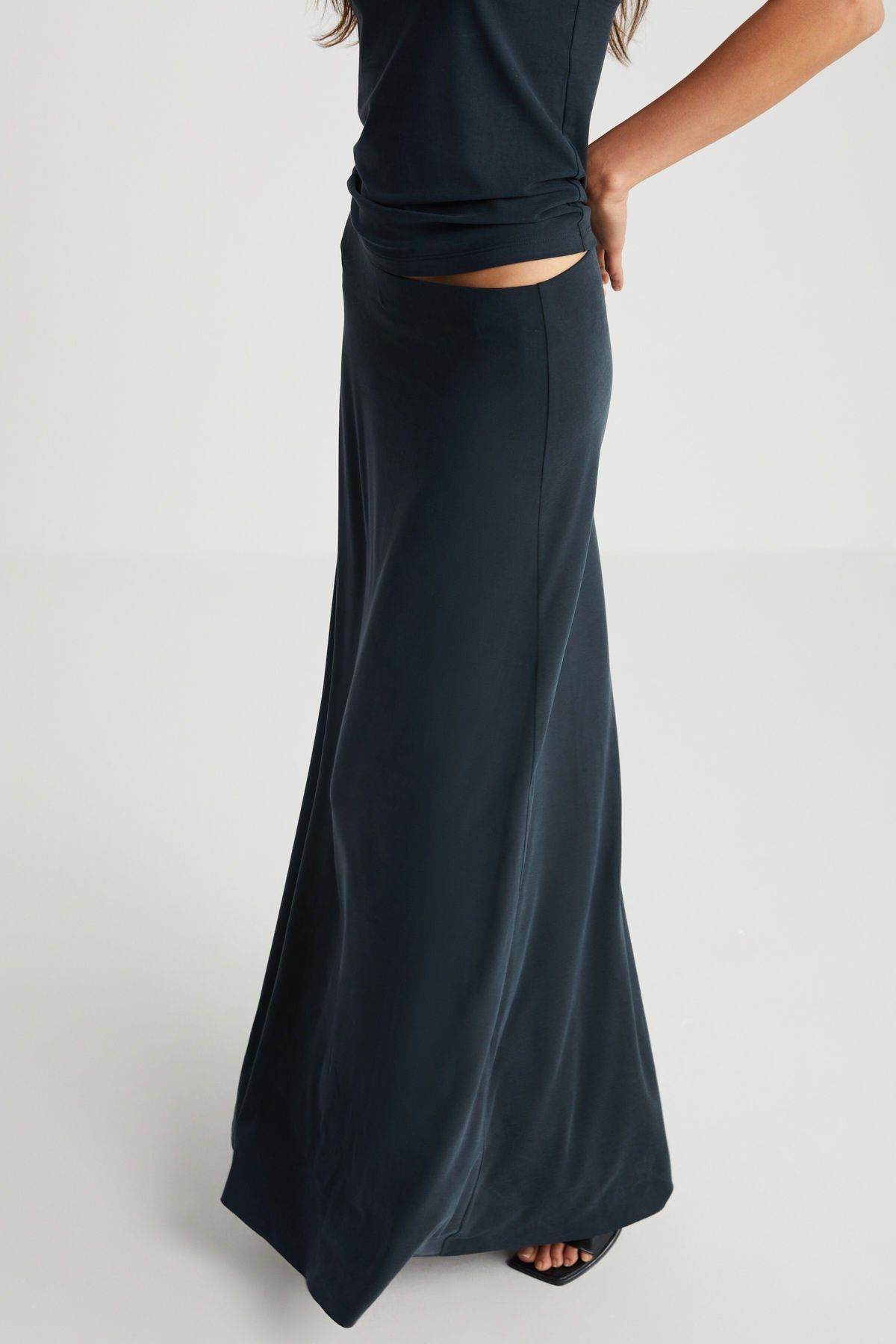 Modal Karışımlı Siyah Etek