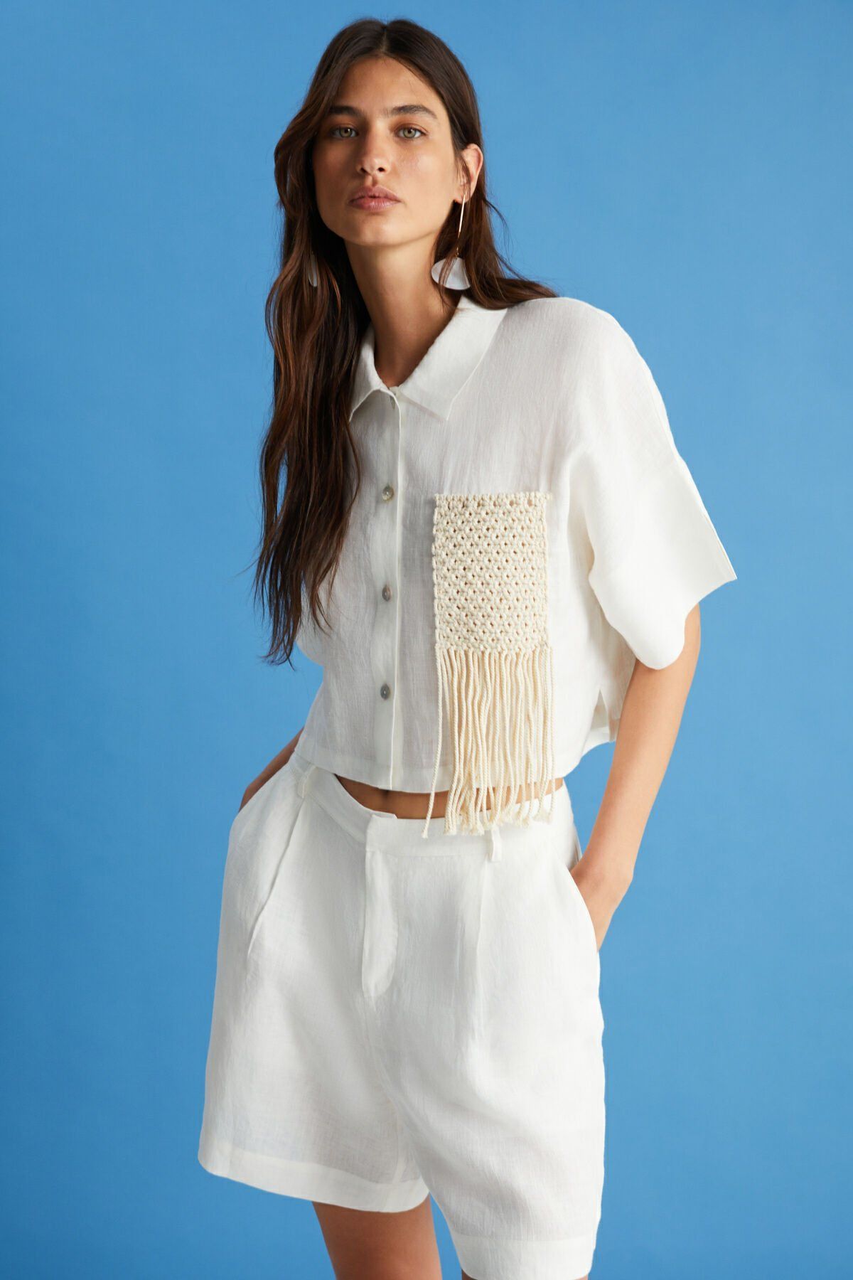 Cep Detaylı Ekru Keten Gömlek