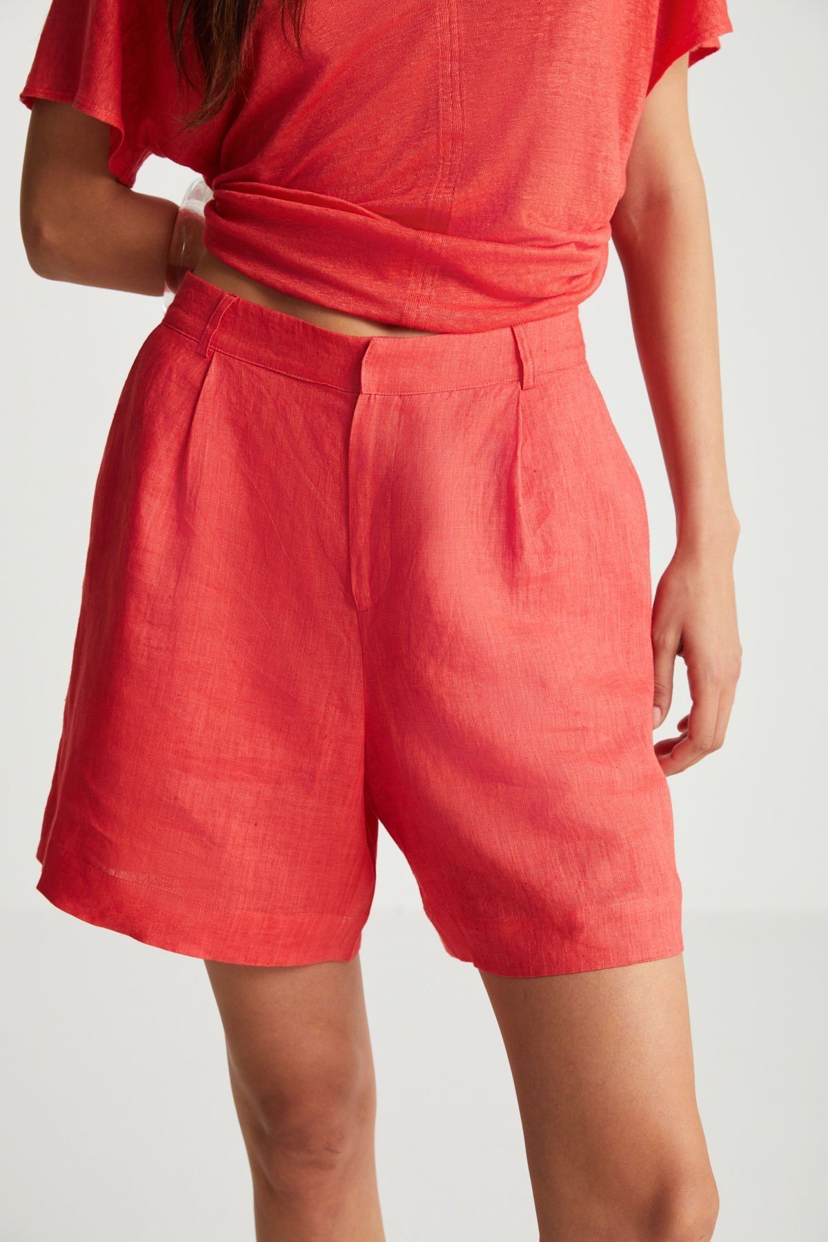 Kırmızı Keten Şort