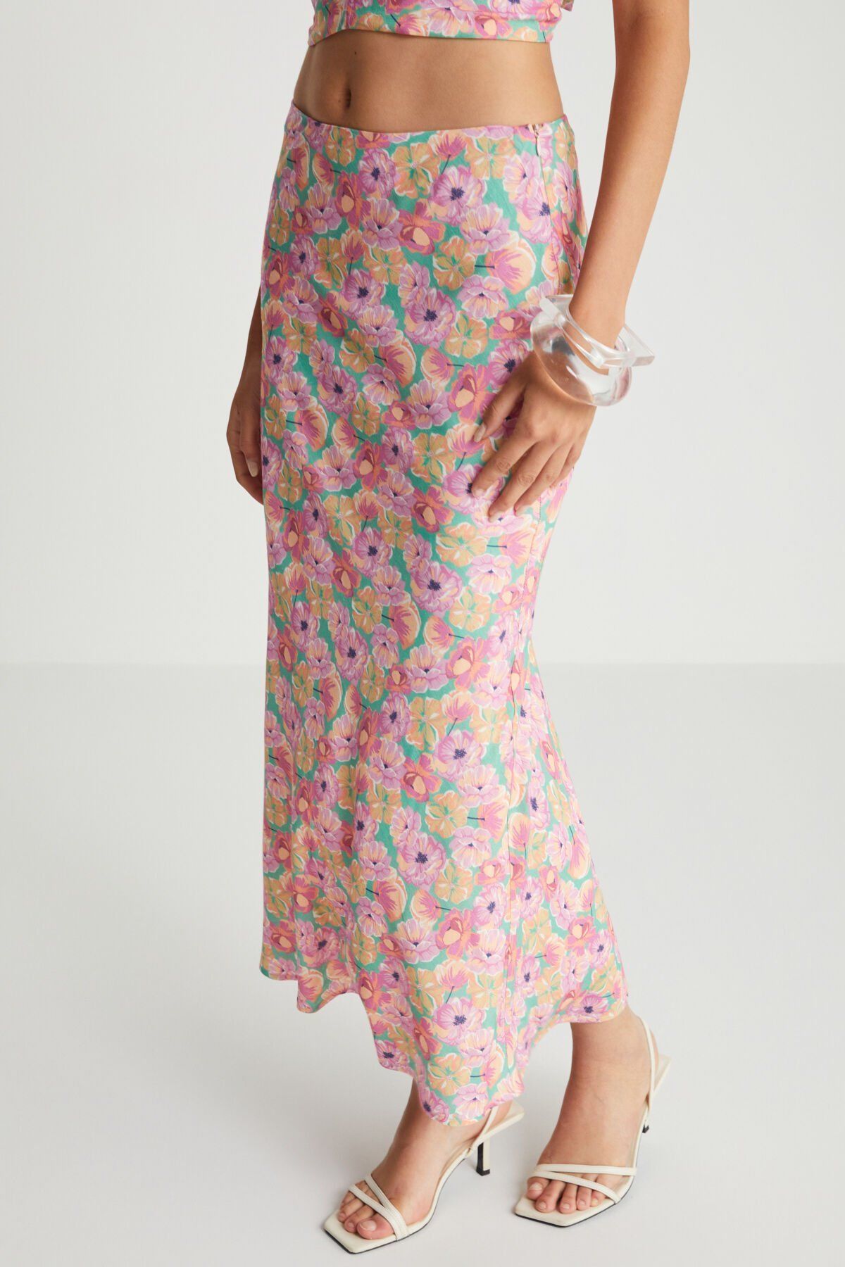 Çiçek Desenli Uzun Etek
