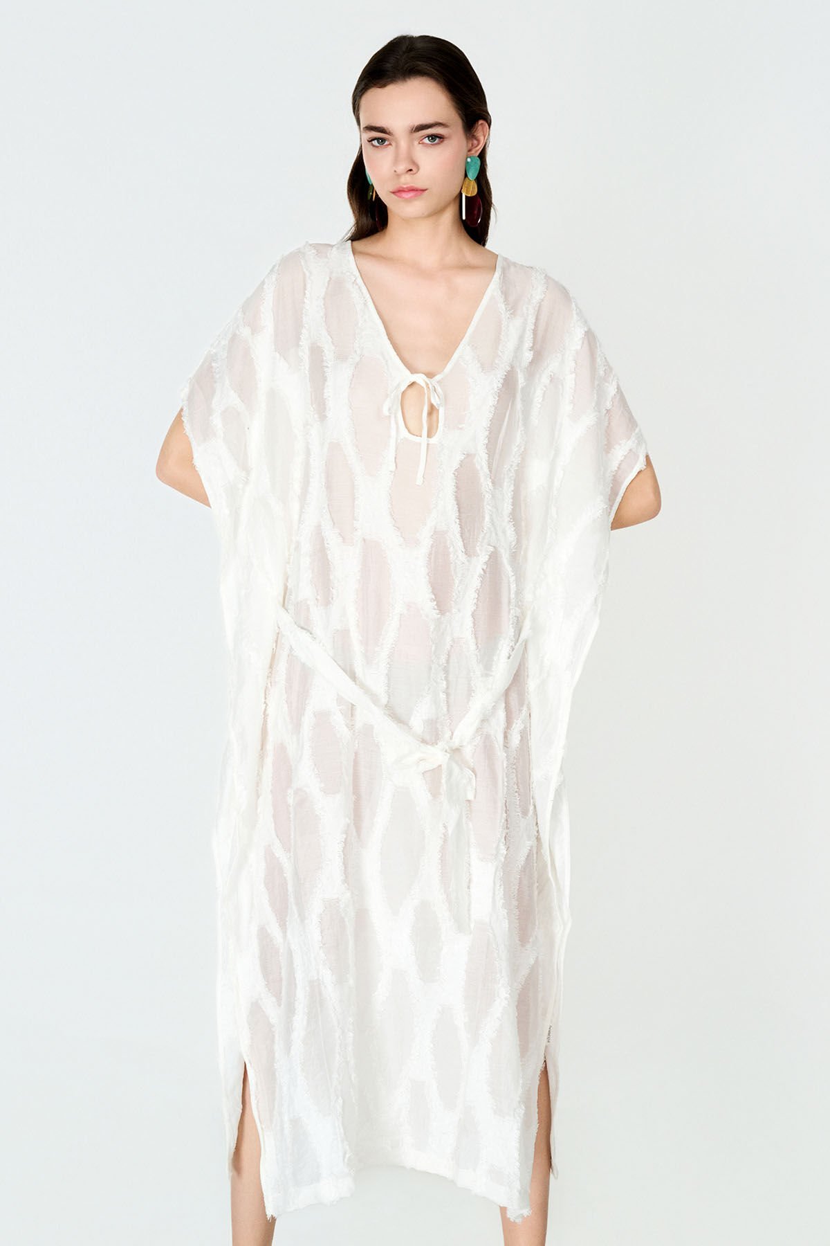 Beyaz Jakarlı Elbise