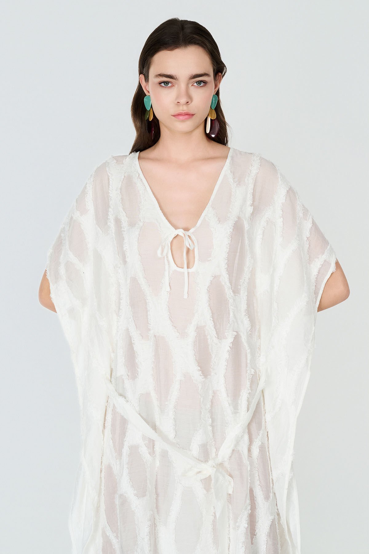 Beyaz Jakarlı Elbise