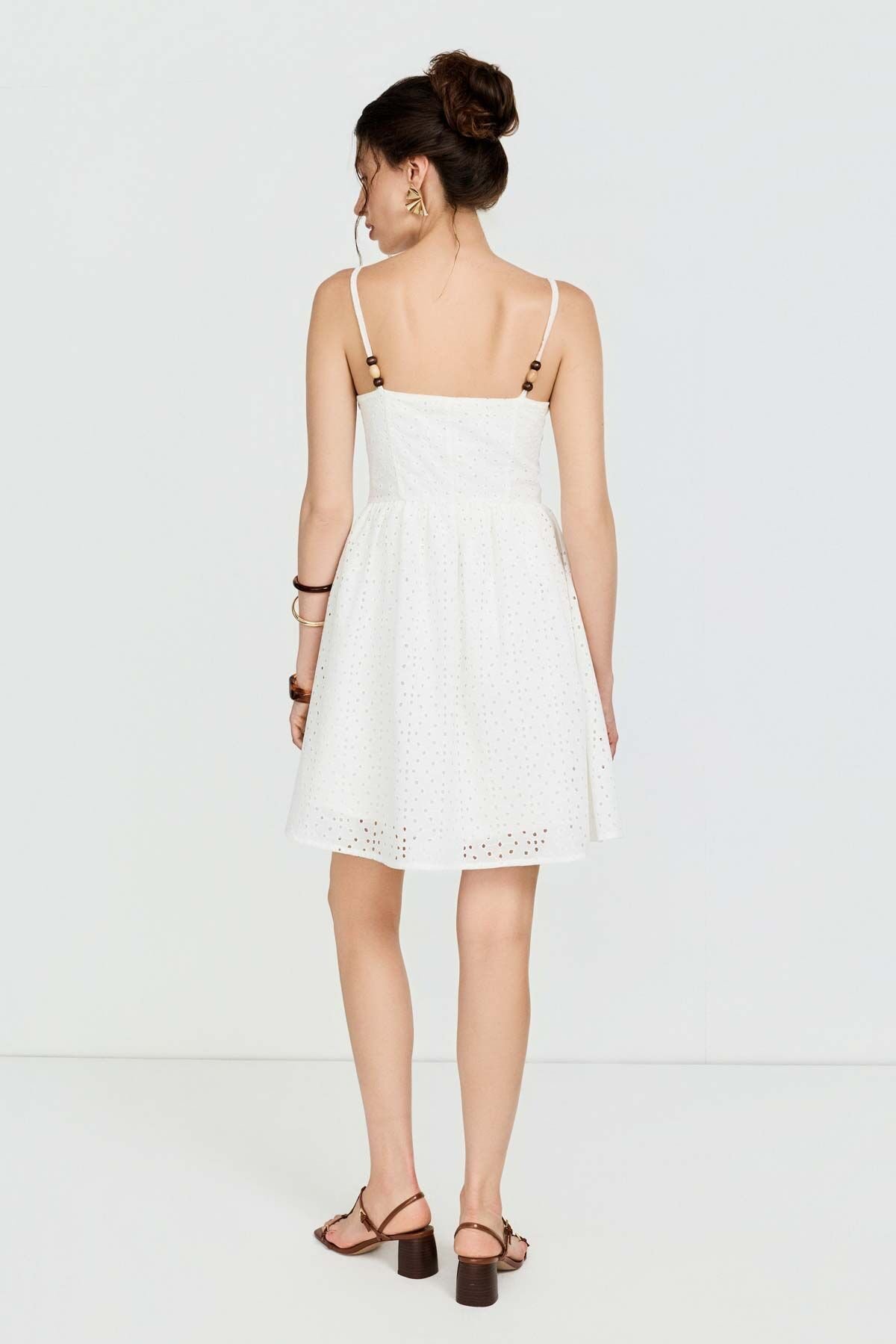 Boncuk Detaylı Brode Mini Elbise