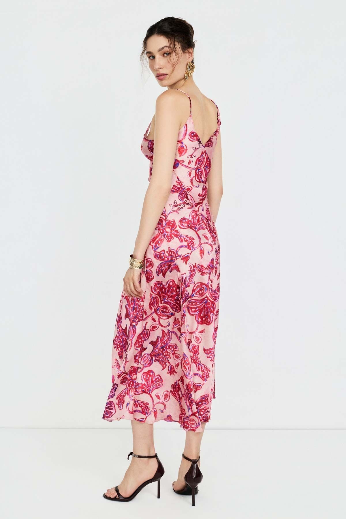 Fırfır Detaylı Desenli Şifon Elbise